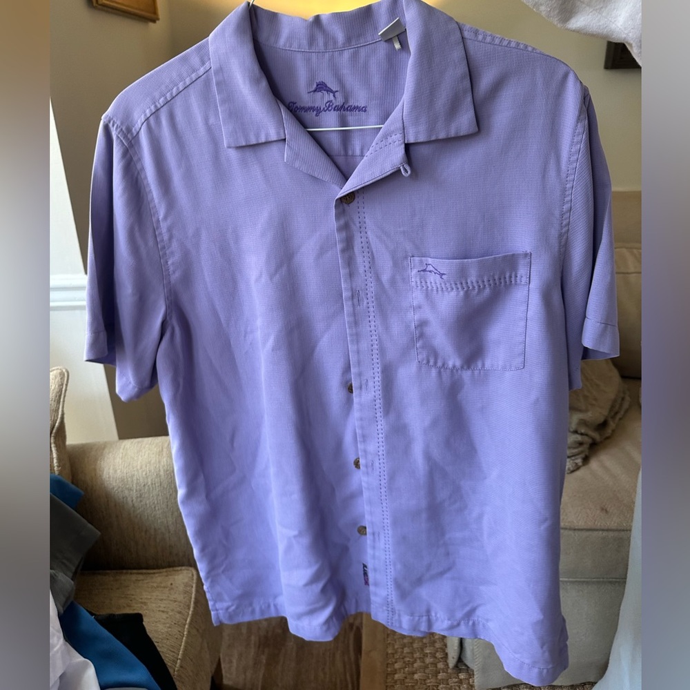 Tommy Bahama Button Down